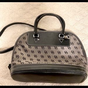 🌻SALEClassic D&B 💐Authentic Dooney & Bourke Mono Gry&Black leather& mono